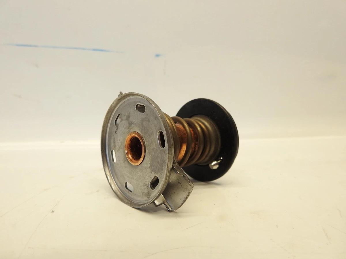 New Single Coolant Thermostat for Ford 08-10 6.4L Powerstroke