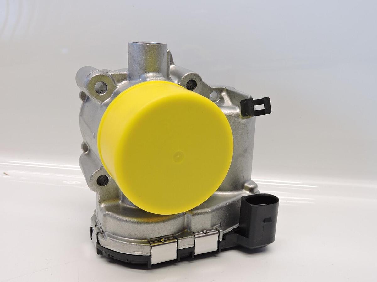 Oem BOSCH Throttle Body Fits FORD Fiesta Focus VOLVO S80 V40 1.6L 2007-