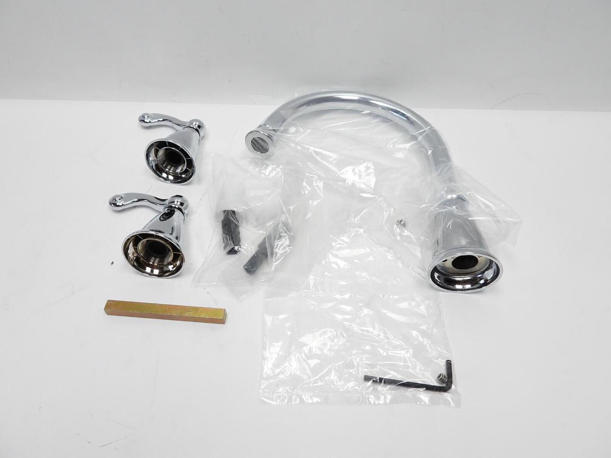 Moen T624 Chrome Traditional Deck Mounted Roman Tub Faucet Trim