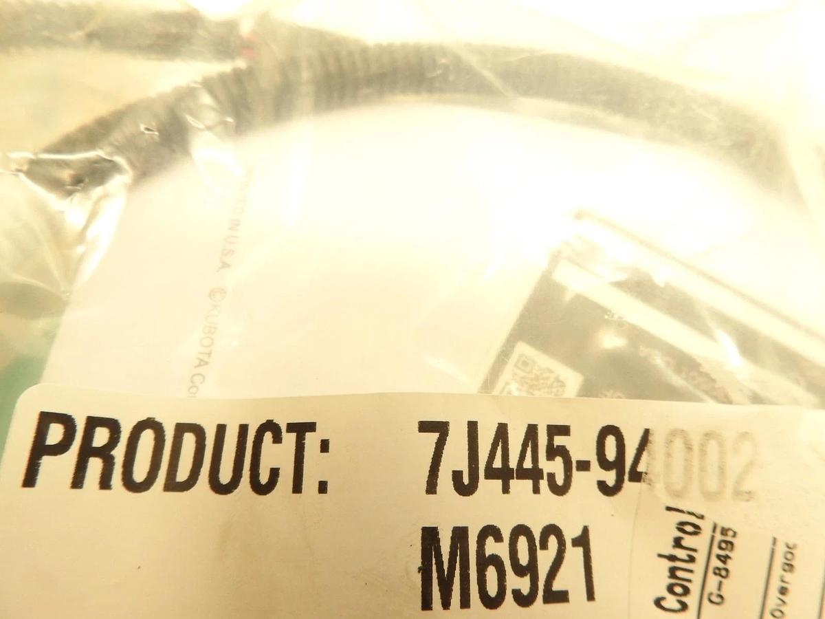 Kubota 7J441-78128 3rd Function Valve for LA1854 M6906 With 7J445-94002 Adapter
