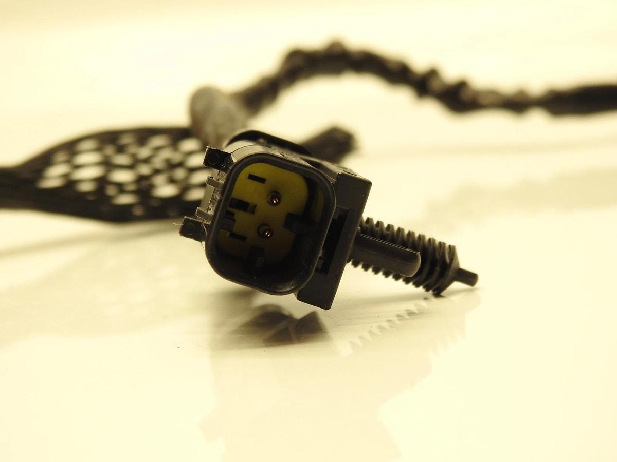 Oem John Deere Original Equipment Temperature Sensor #RE546613