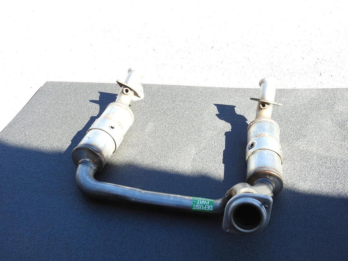 New Genuine Mopar Exhaust Pipe and Converter 2020-2022 Ram 1500 68433692AA OEM