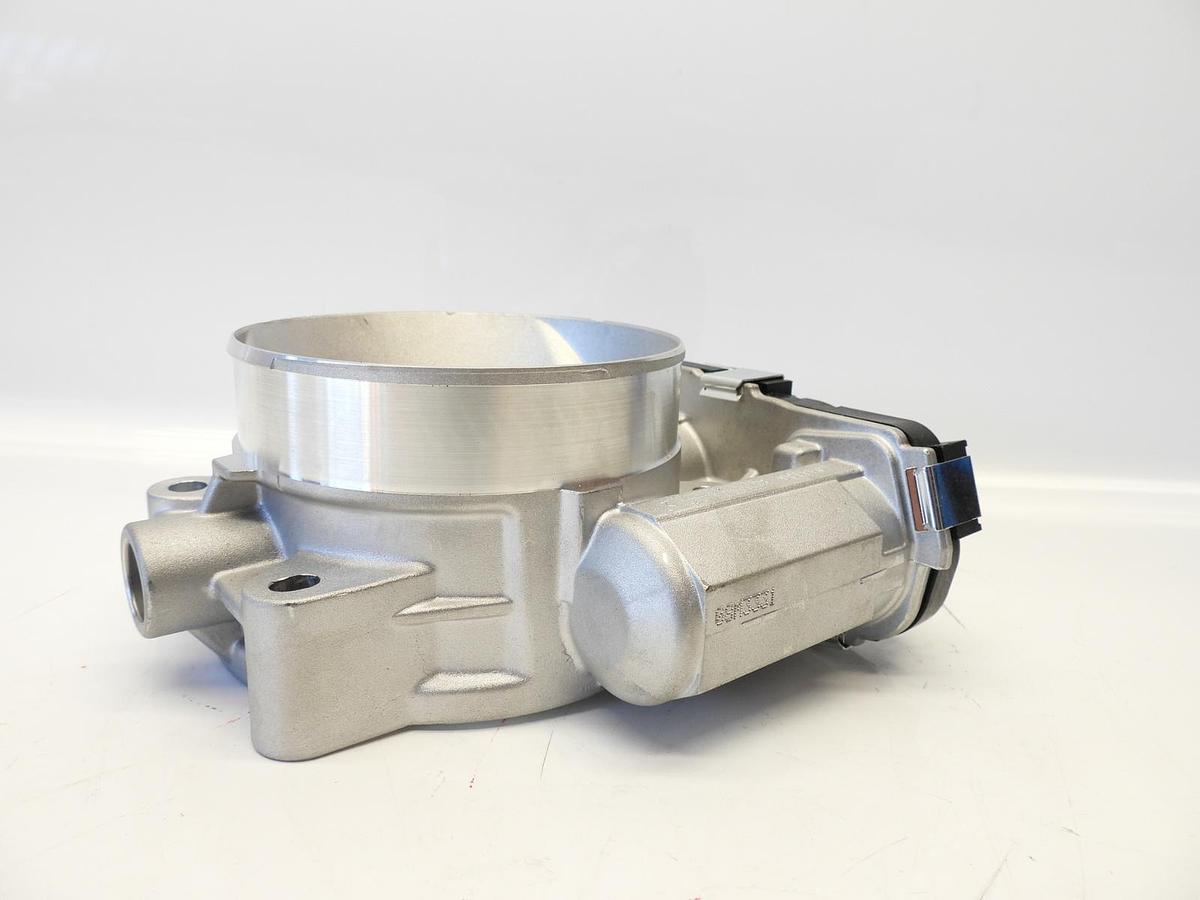 New Throttle Body 1027 52.93 deg 4.335 V 044136 08M3331