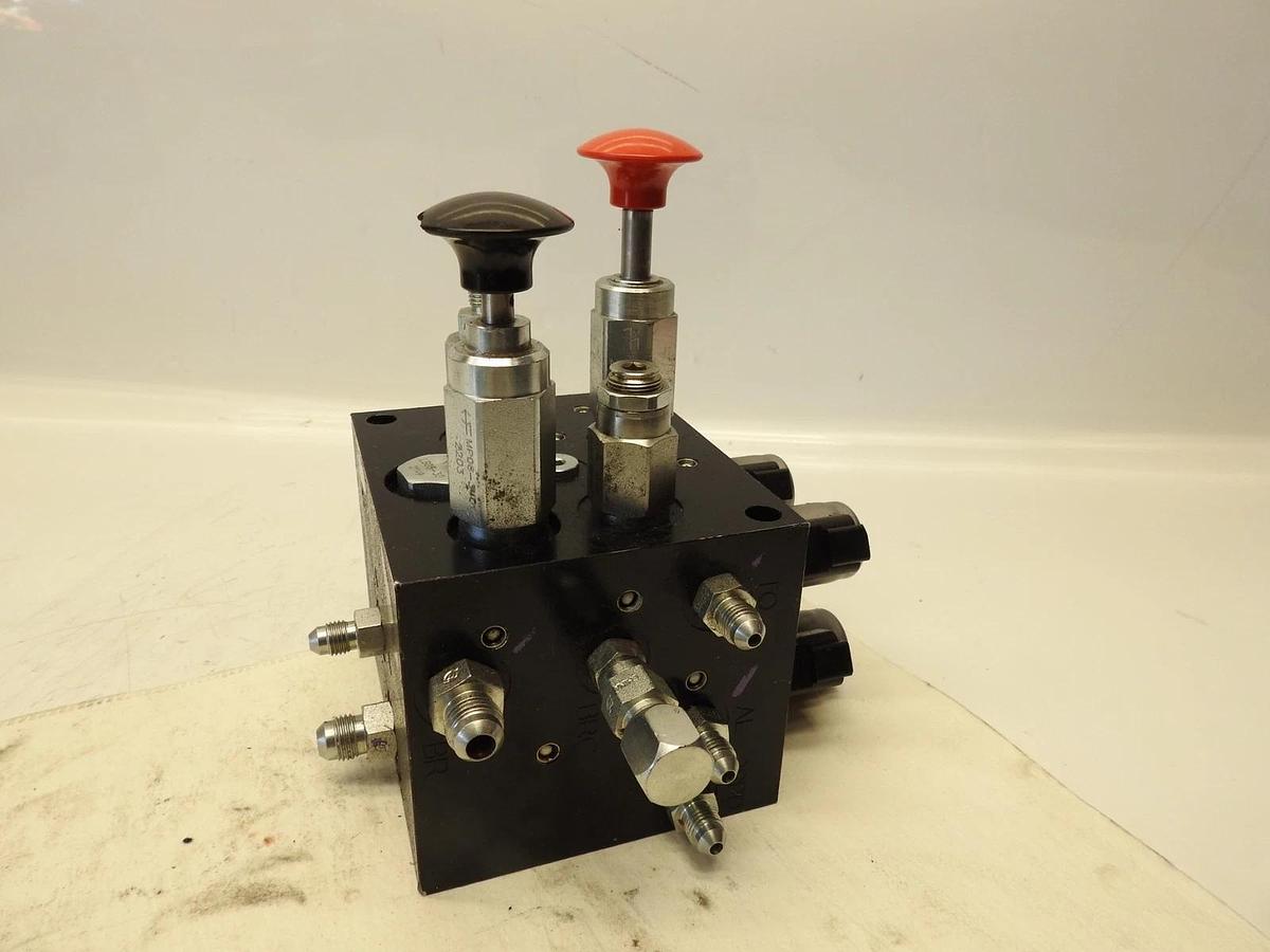 New Hydraforce HF129559-20 153410AI Valve block SV98-T39