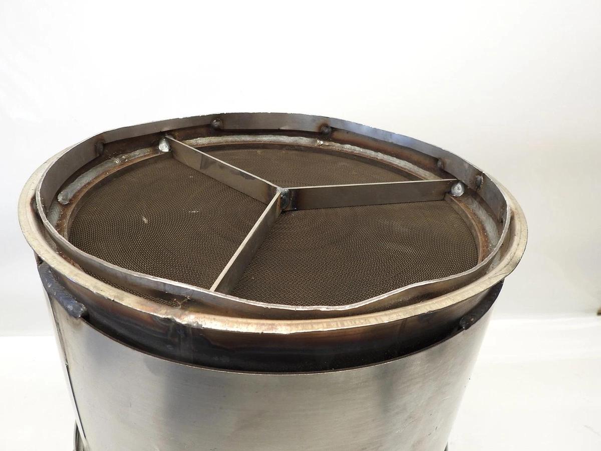 Roadwarrior C0143-ID Direct Fit Replacement Diesel Oxidation Catalys for Cummins