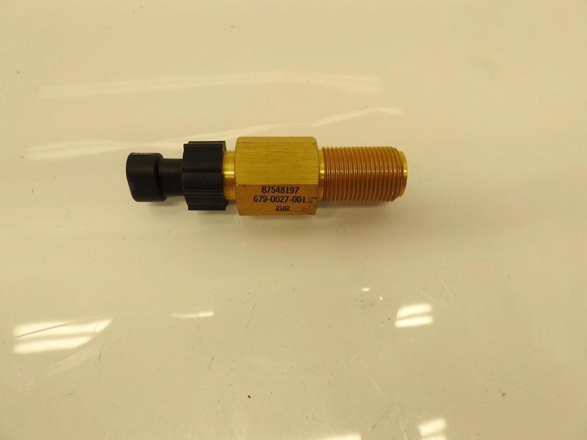 New Oem Case New Holland CNH Sensor Part # 87548197   679-0027-001