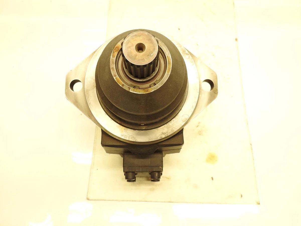 Genuine Danfoss John Deere 83007614 H1B080 Bent Axis Hydraulic Motor