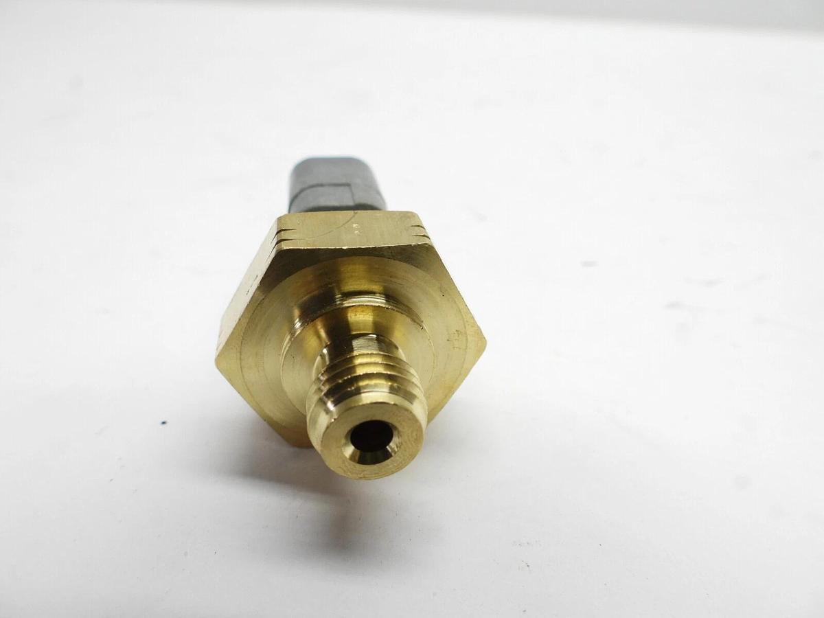 OEM Oil Pressure Senor Switch 320-3060 3203060 For CAT Caterpillar C27 C32