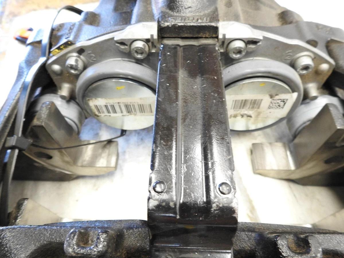 New Genuine Meritor M225l2005XX UPGRADE CALIPER FOR WABCO RADIAL MOUNT LH