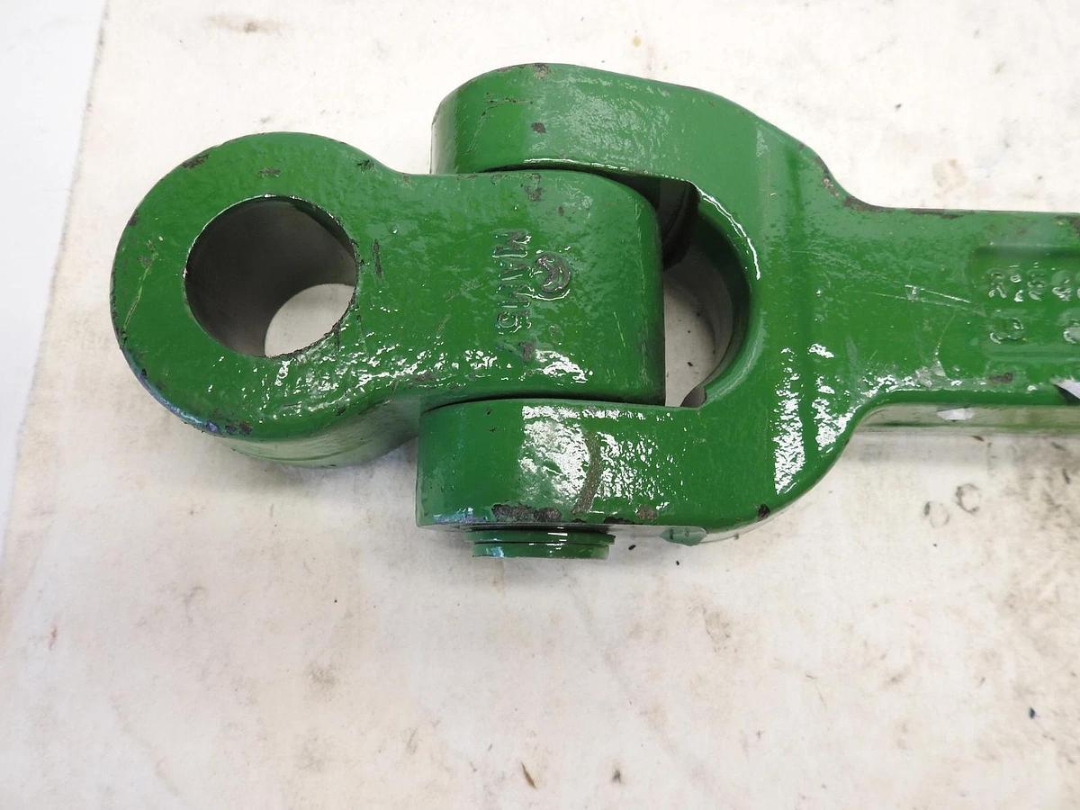 Center Link End fits John Deere 8100 8110 8200 8210 8300 8310 8400 8410 RE206750