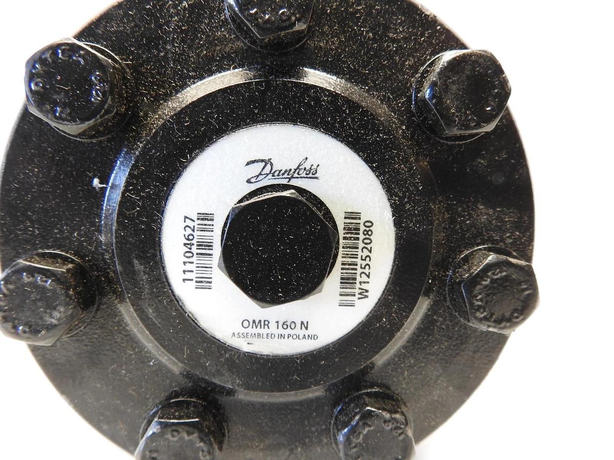 New Oem New Holland / Danfoss OMR 160 N Hydraulic Motor Part # 84273192 / 110648