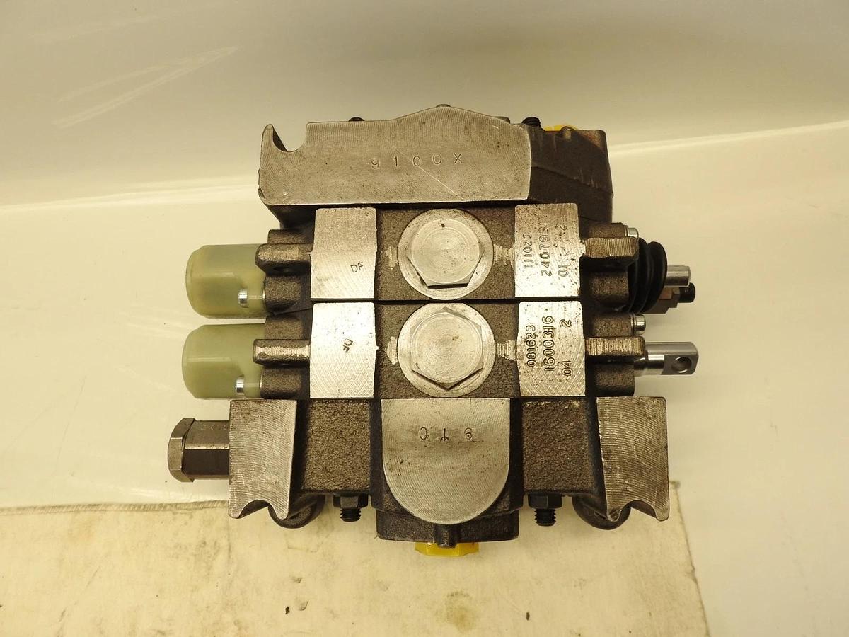 New Oem Parker MCE14738 Hydraulic Control Valve