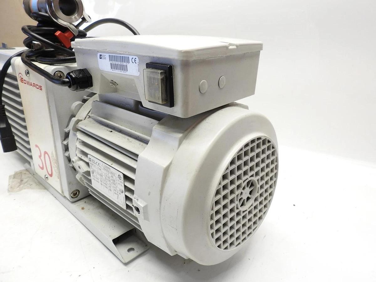 AS IS Edwards E2M30 Dual Stage Rotary Vane Vacuum Pump P/N A374-15-903