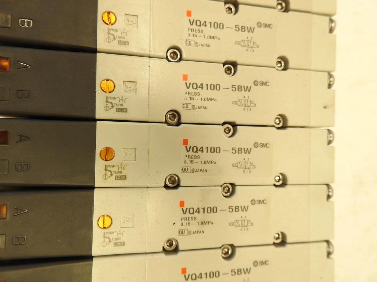 New Genuine Oem SMC VV5Q41-12-Dan00 Pneumatic Valve Manifold VQ4100-5BW