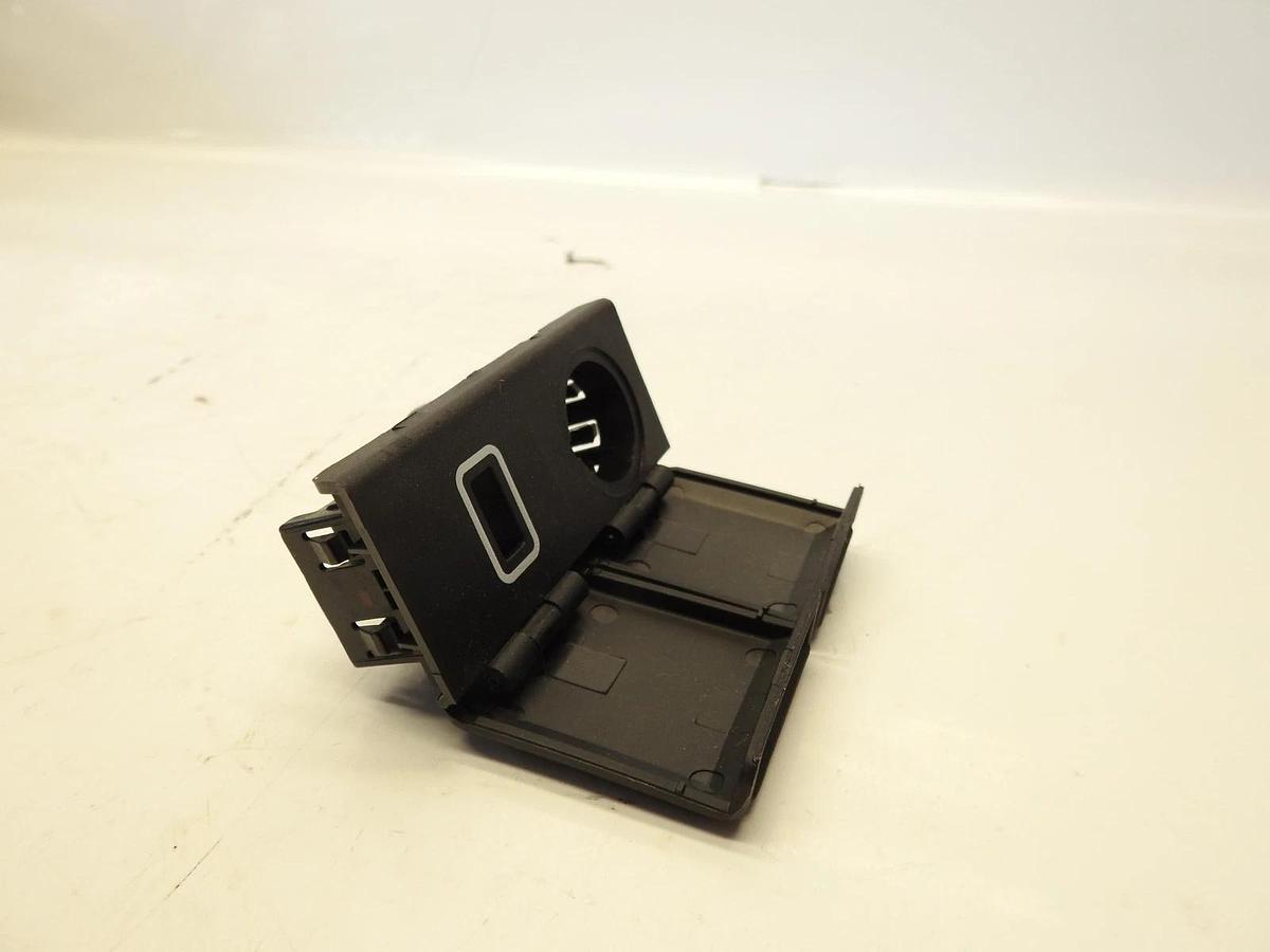 New Car Power Outlet Housing 12v 180w max