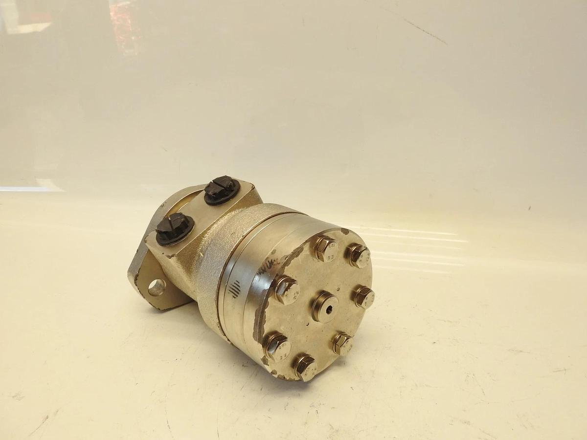 New Generic Hydraulic Motor Keyed Shaft 2 Bolt Mount