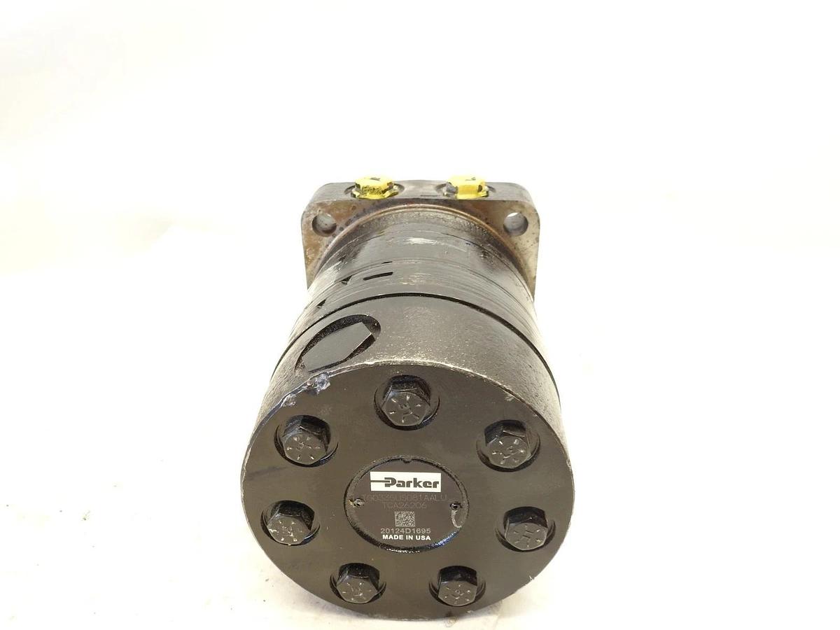 New Oem John Deere TCA26206 Hydraulic Motor Fits: 2500E 2500B 2400 PRECISIONCUT