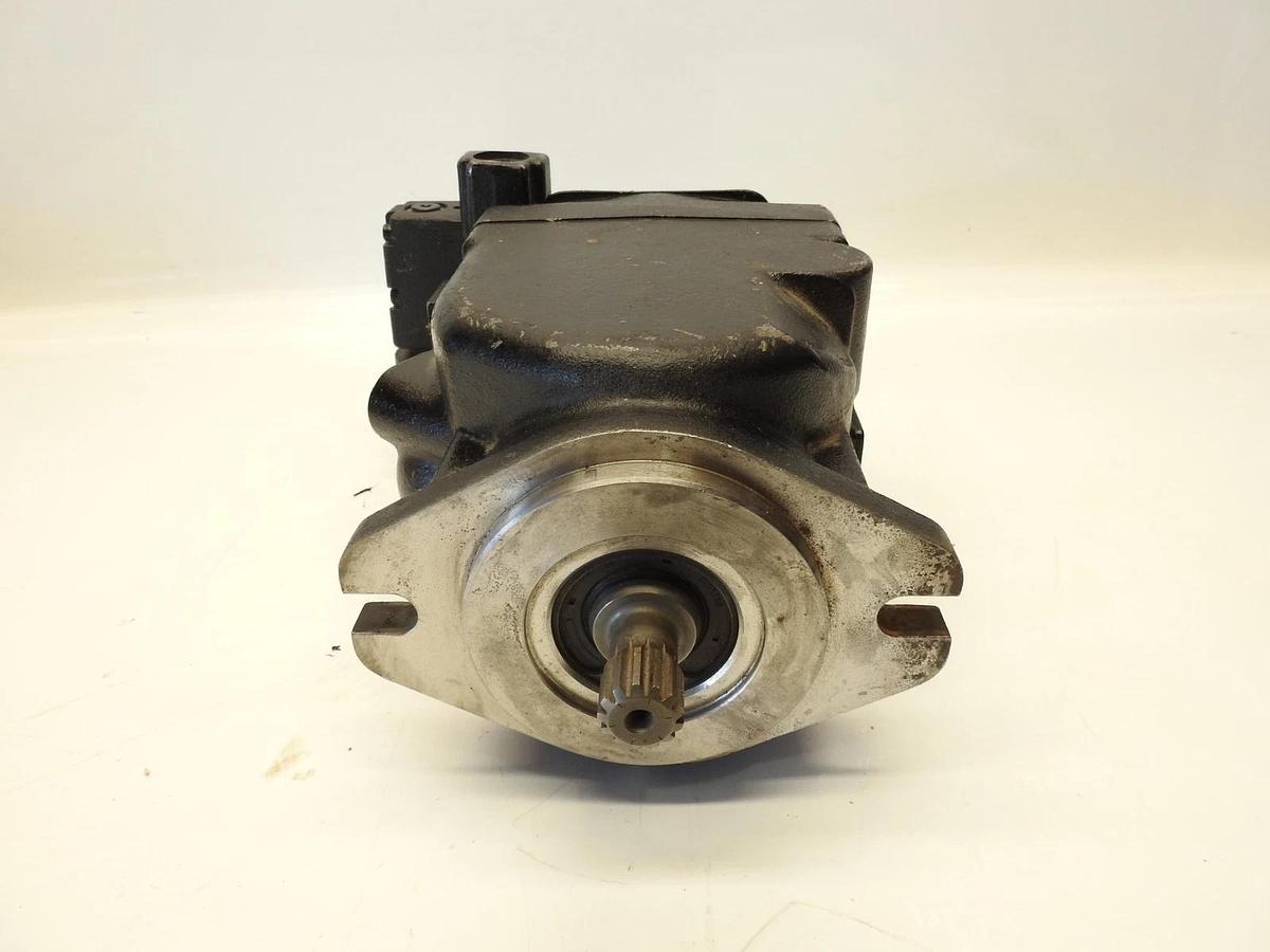 Danfoss 83027807 Series 45 Axial Piston Open Circuit Hydraulic Pump JRRS65CAH211