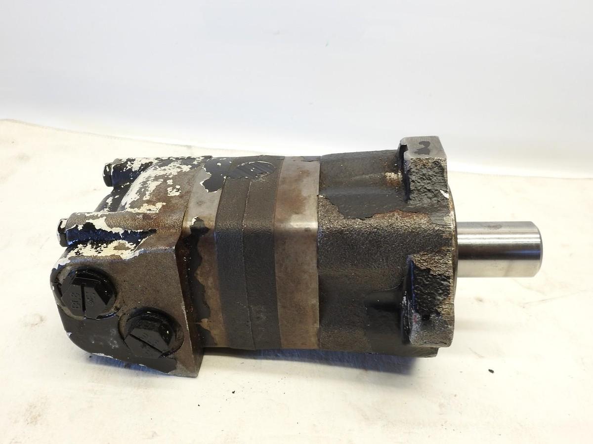 AS IS OEM Char-Lynn 104-1248-006 / Eaton 104-1248 Motor