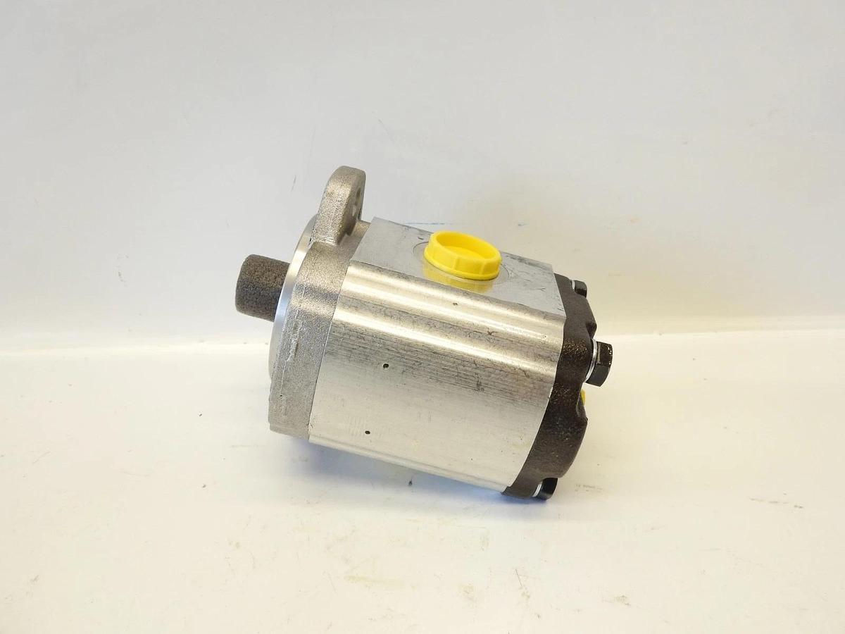 New Genuine Oem EZGO Cushman Jacobsen 4345447 Hydraulic Pump Motor