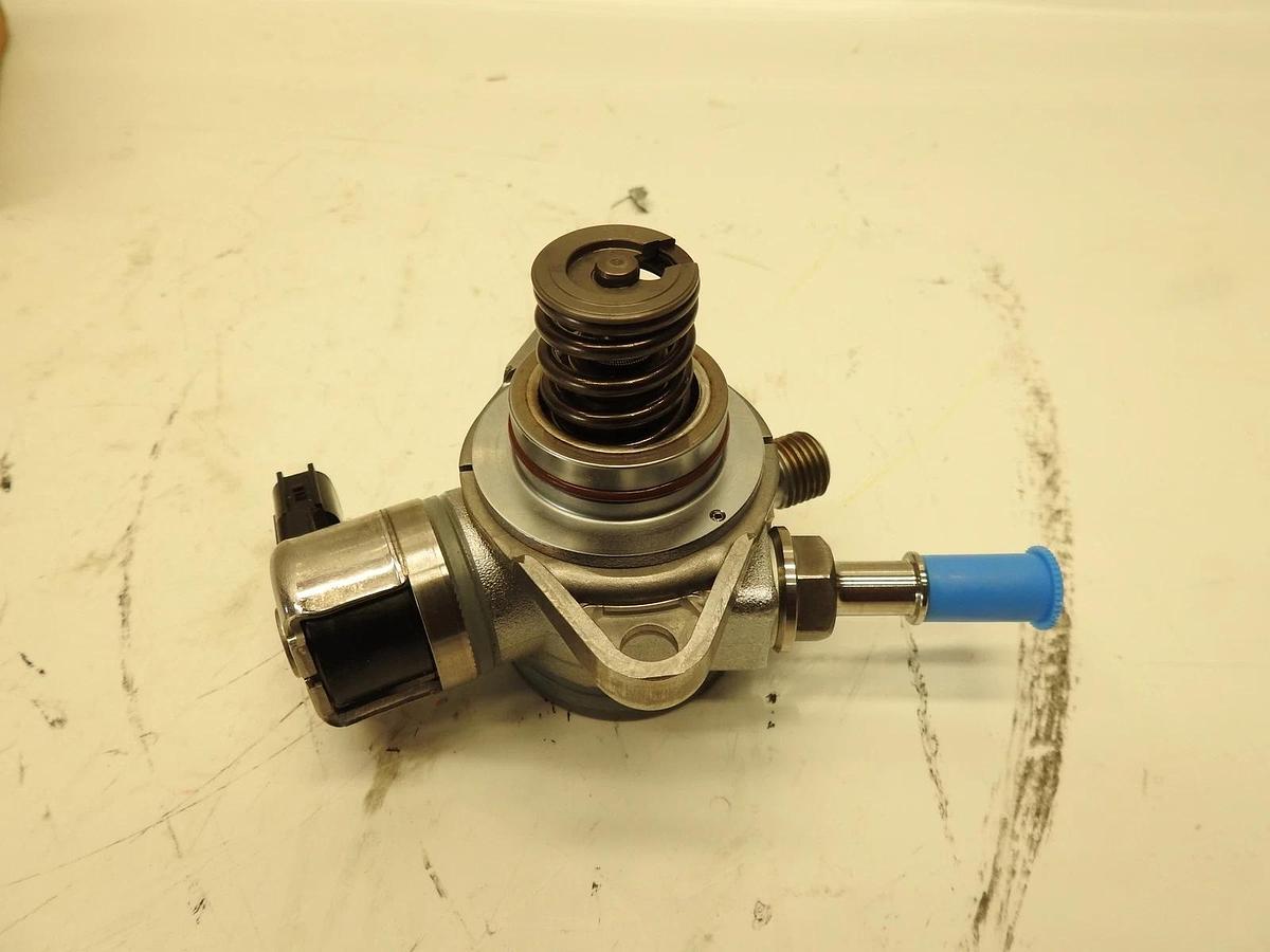 New Genuine Napa 2-34106 Hi Pressure Fuel Pump 2015-2017 Ford Expedition