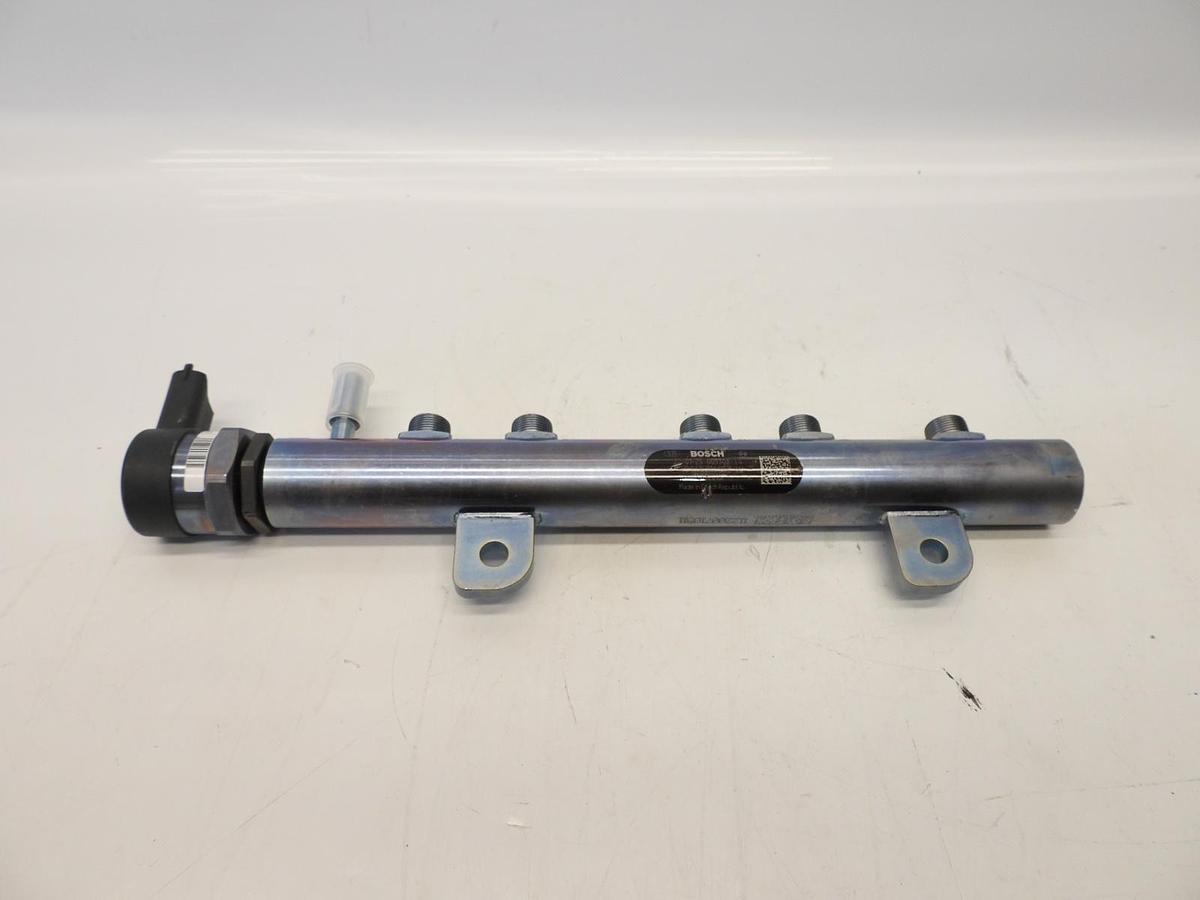 BOSCH FUEL INJECTOR RAIL (0 445 216 053) OEM