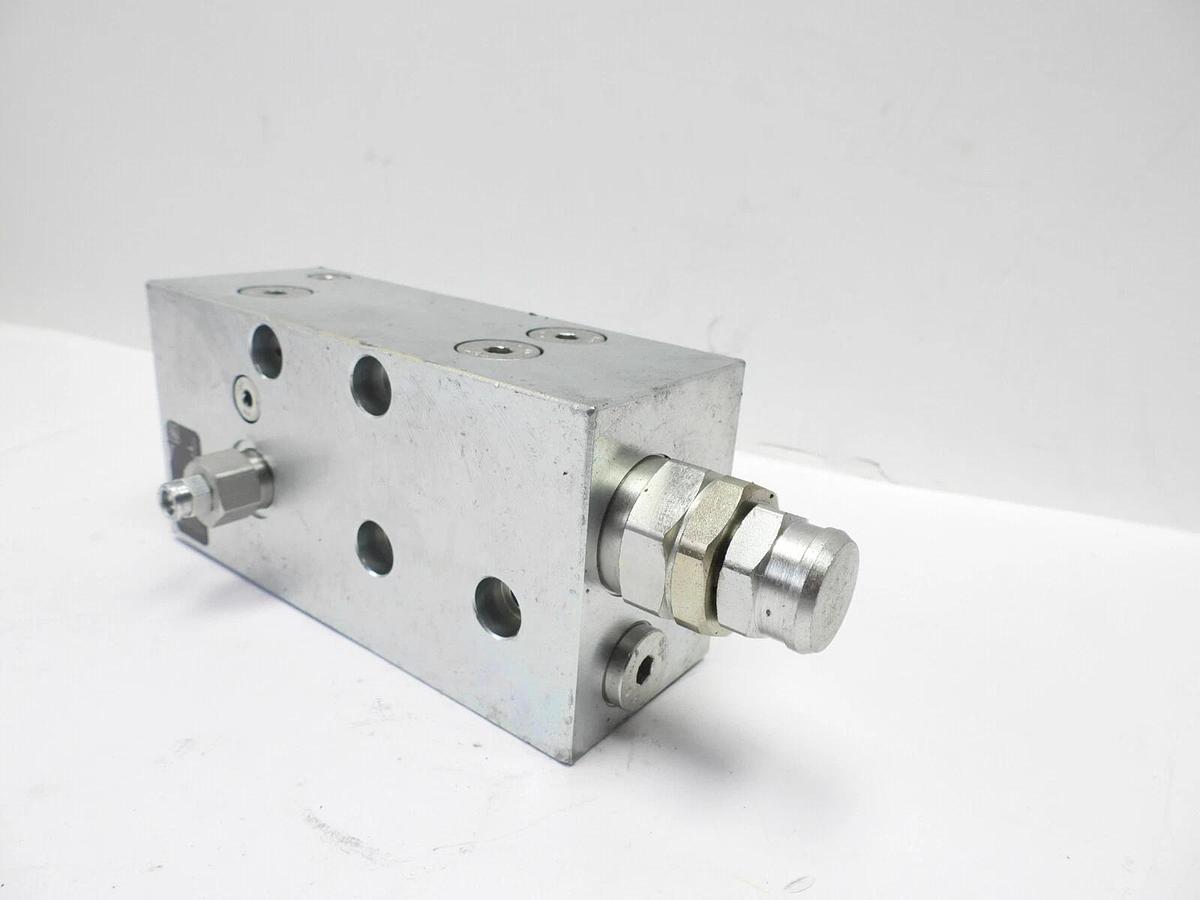 Bosch Rexroth R930050821 Load Holding Motion Control valve - Counterbalance