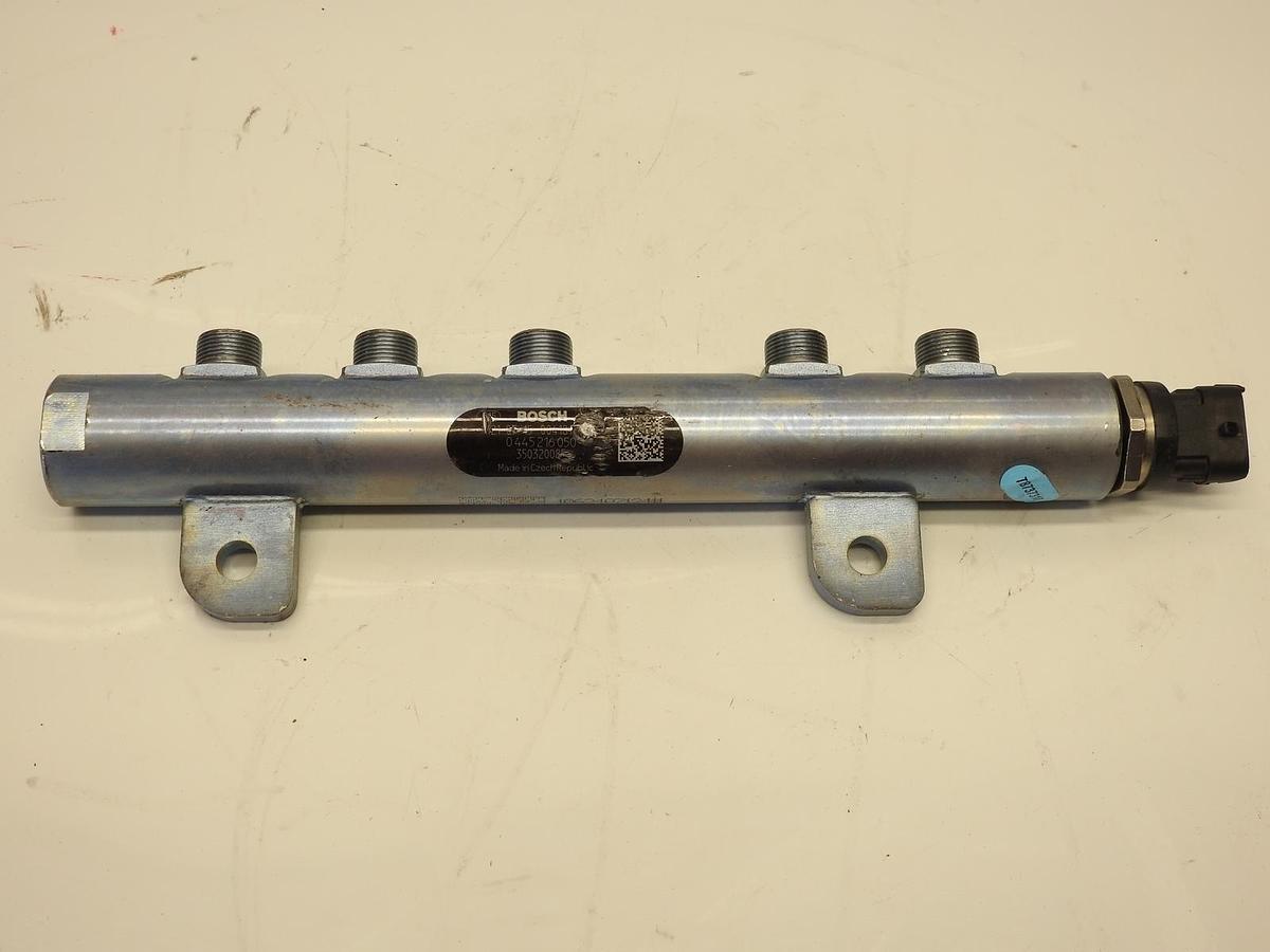 Oem Bosch High Pressure Fuel Rail 002795 L1, 0445216050, 35032008F For Mopar
