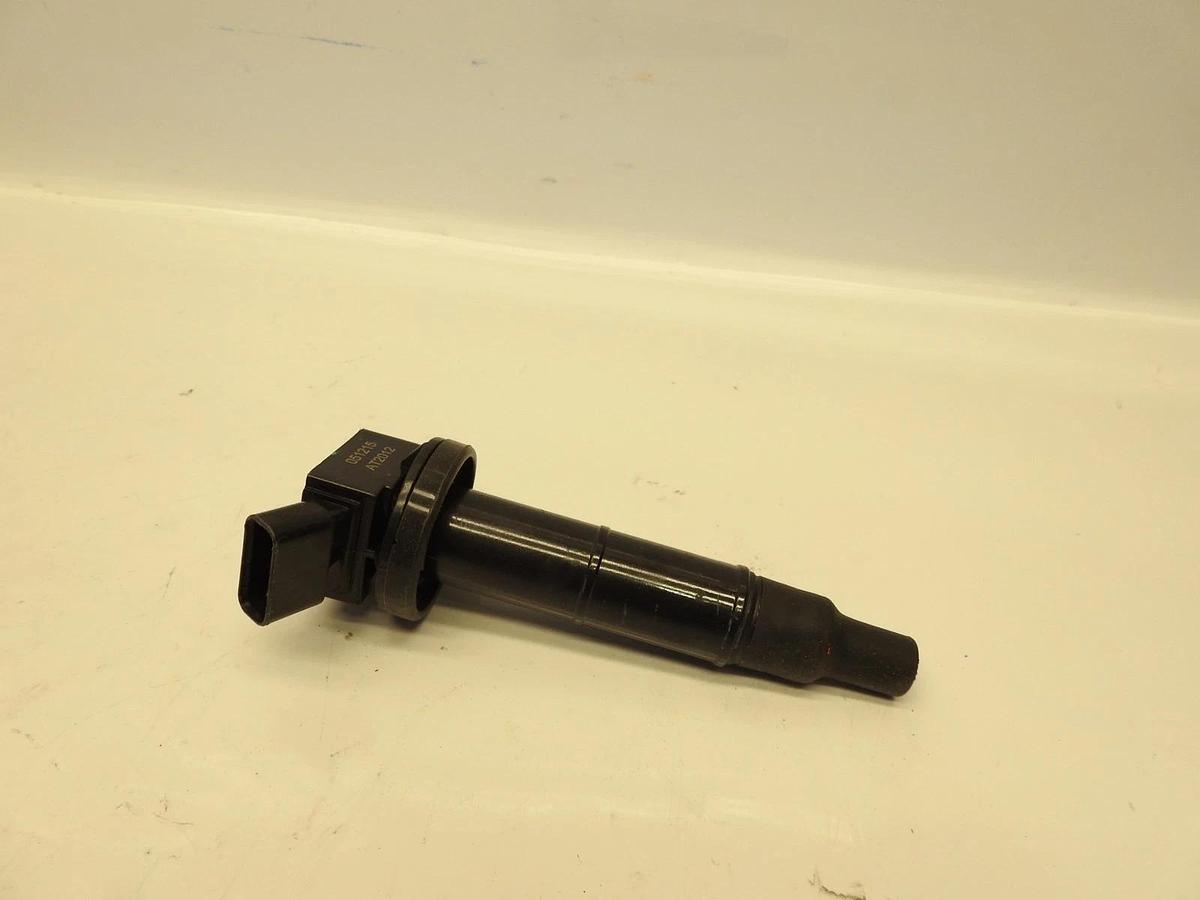 Ignition Coil For Toyota 2001-2007 RAV4 2.0L Highlander 2002-2006 Solara 2.4L