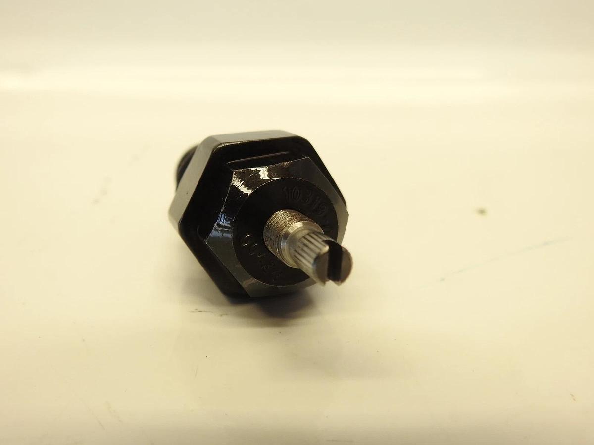 New Deltrol Flow Control Valve 10319-05  00424