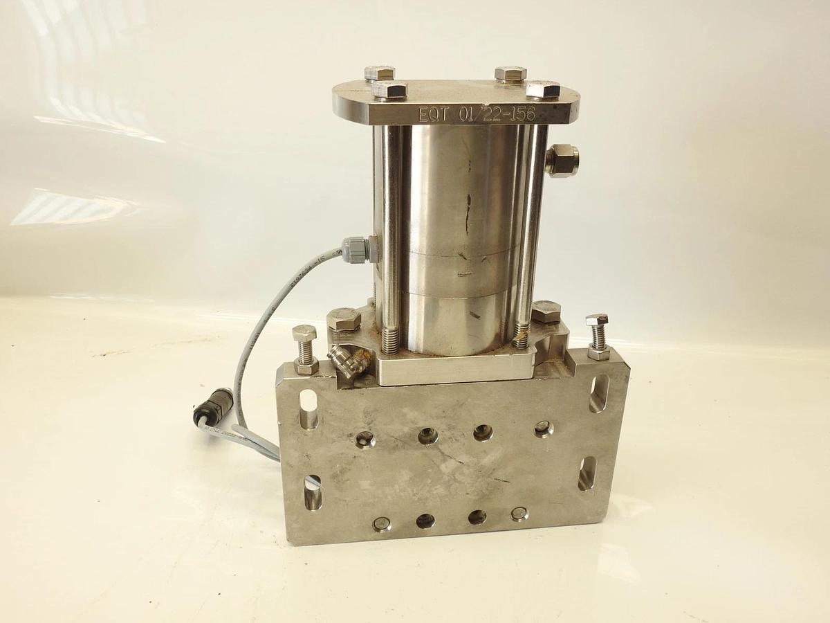 New Pneumatic Press EQT 01/22-156