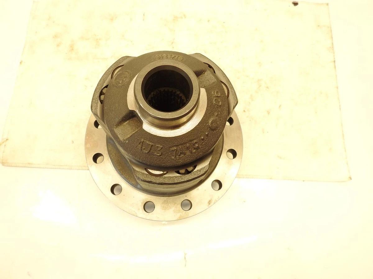 AAM 12 Hole 30 SPLINE Differential 485 D4 AJ 7A13  0486 AJJ3 7A10 C6