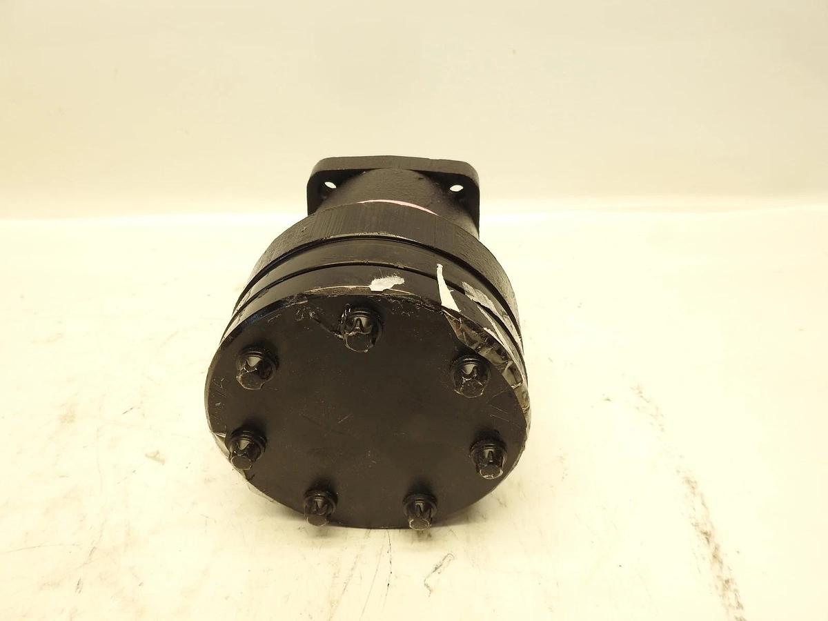New oem Danfoss EATON Char-Lynn 103-1003-012 Hydraulic Motor