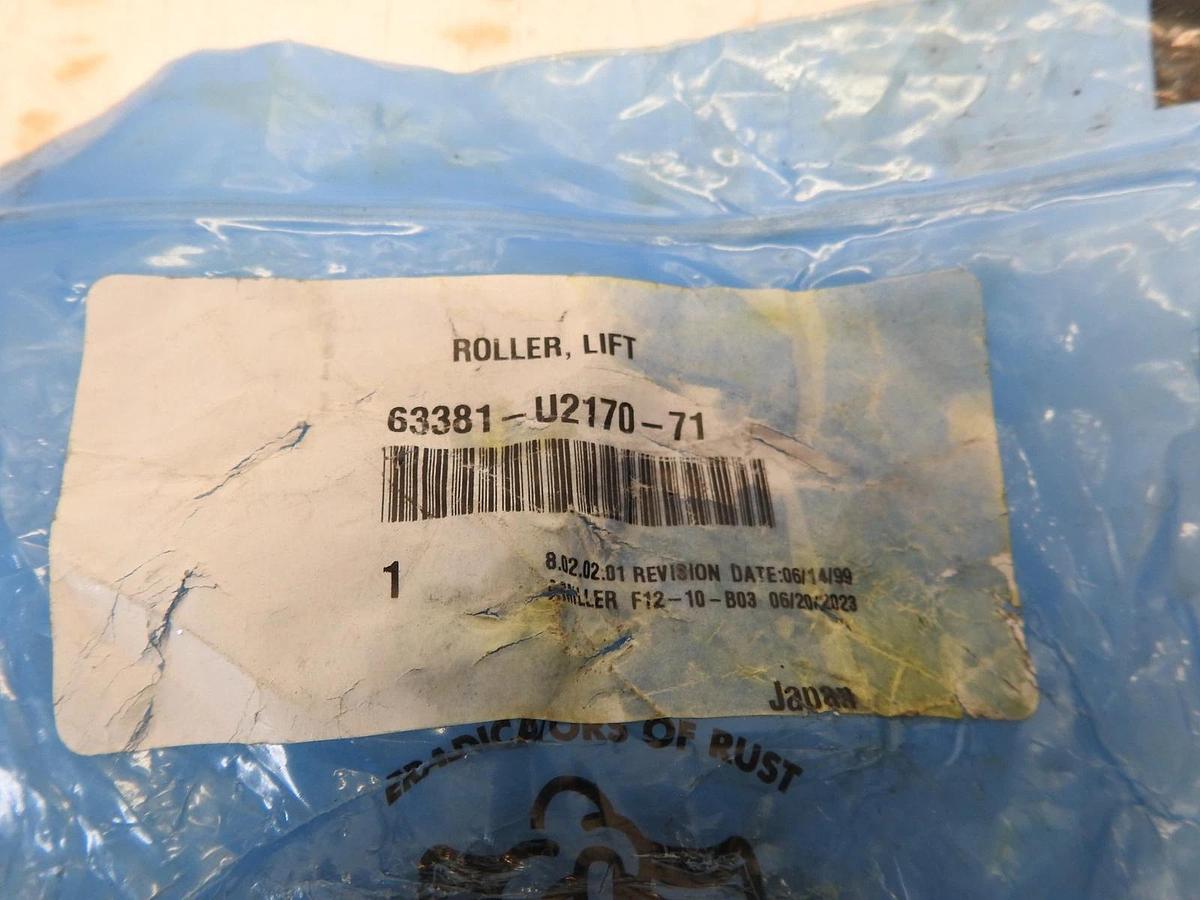 Armor 63381-U2170-71 63381-U2170-71 Mast Roller Bearing For Toyota Forklift 8 Se