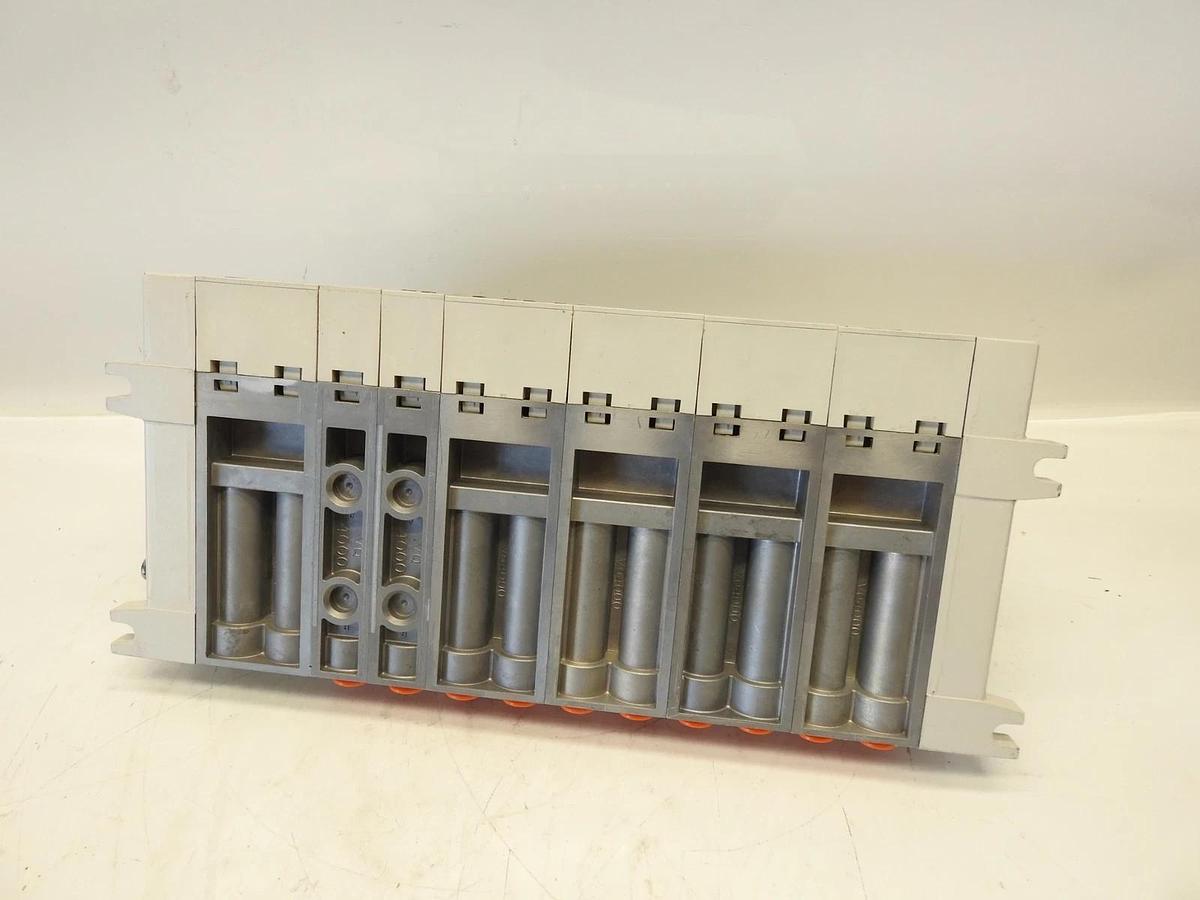 New Genuine Oem SMC VV5Q41-12-Dan00 Pneumatic Valve Manifold VQ4100-5BW