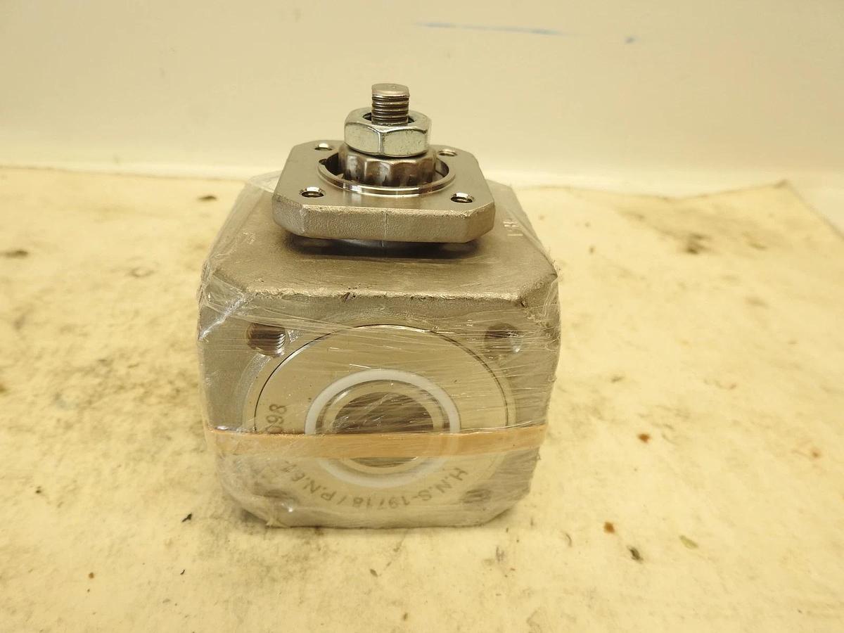 New Oem Edwards Vacuum 3 Way Stainless Steel 1" Ball Valve Body CF8M