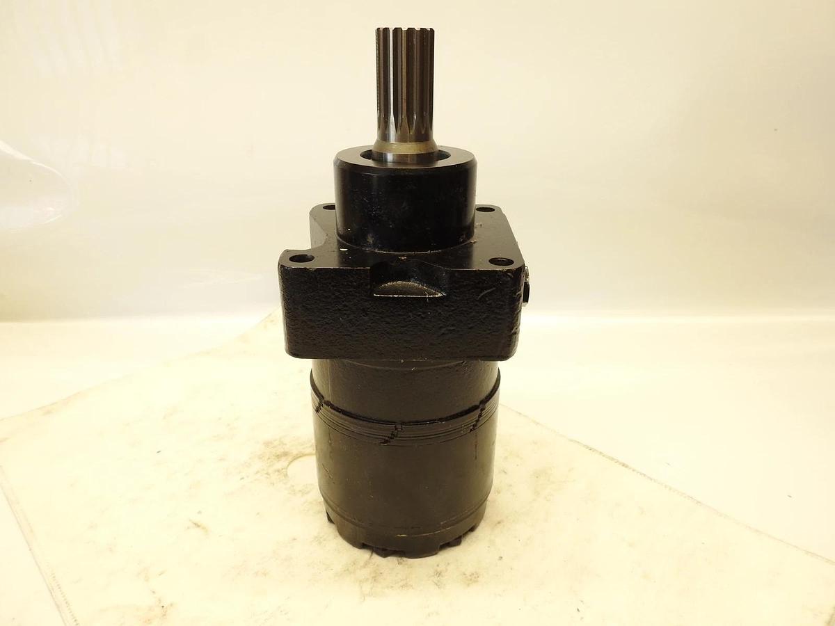New Oem Danofss White Hydraulic RC013999 Wheel Motor