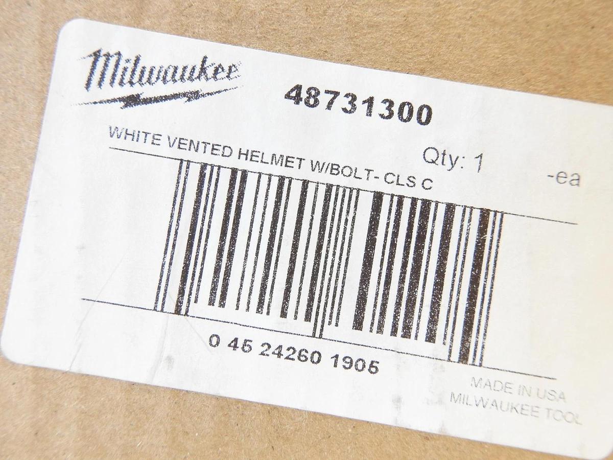 Milwaukee Vented Safety Helmet - White (48-73-1300)