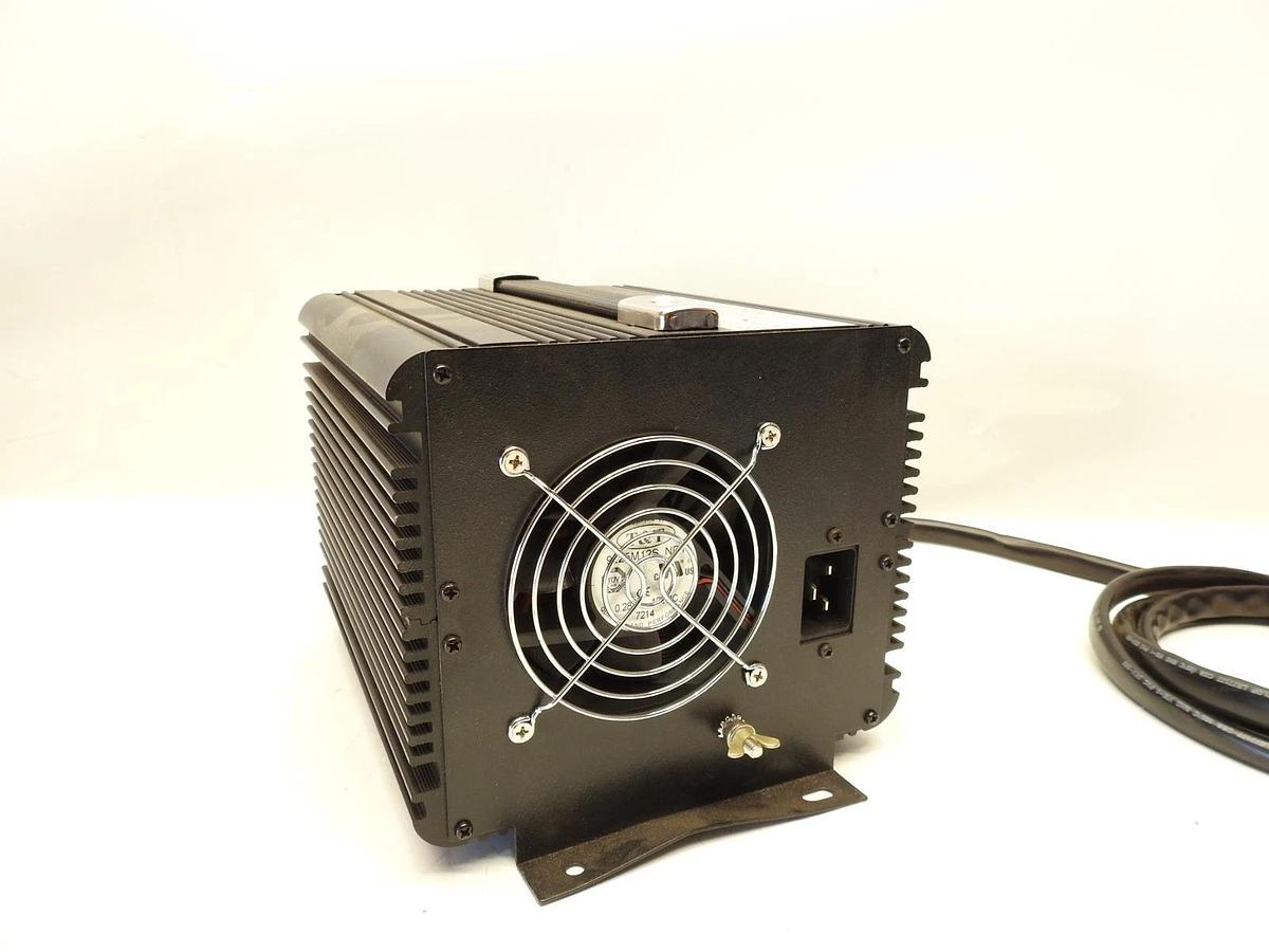 New Genuine SCHAUER Battery Charger Model JAC2024H 24V