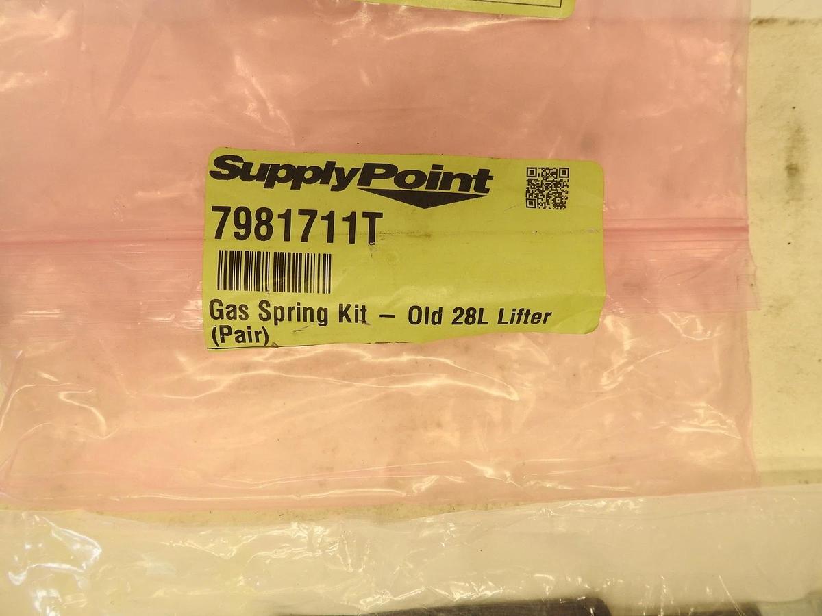 New Genuine Supplypoint 7981711T Gas Spring Kit - Old 28L Lifter (Pair)