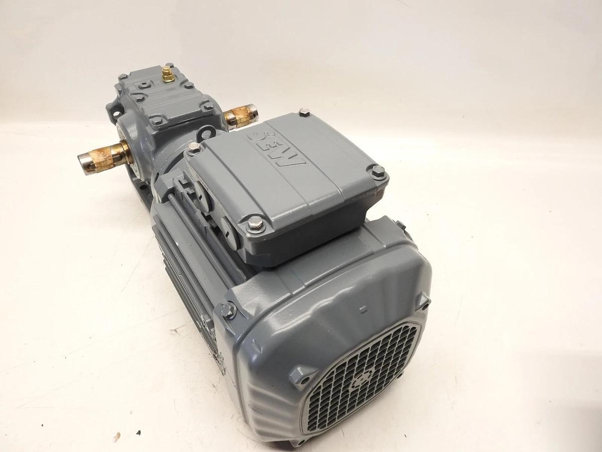 SEW S47 DRN90S4/DH 1762/91 RPM 1.5 HP 60 Hz 230/460V Helical Gearmotor
