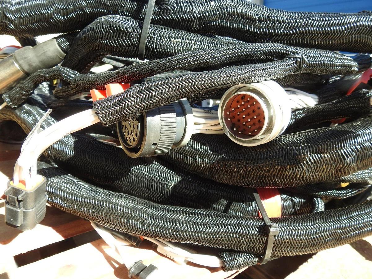 New Genuine HUGE WIRING HARNESS 19207-12688799  12688799  7PJN2