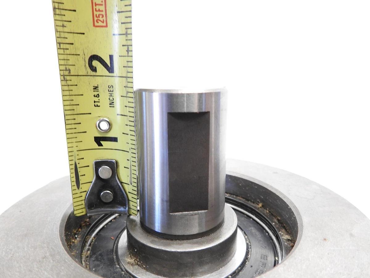 New Hydraulic Motor Keyed Spline 4 bolt Hole