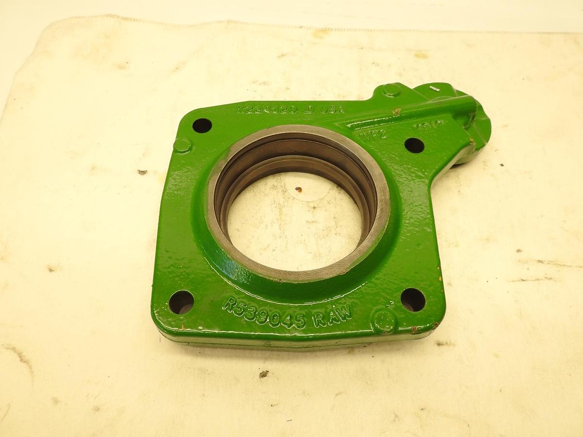 New Oem John Deere R224320 R539045 Bearing Housing