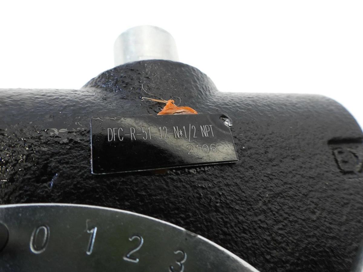 Chief FC Series: 0-16 GPM, 1/2’’ NPT/Side Ports, 750 - 3000 PSI Relief
