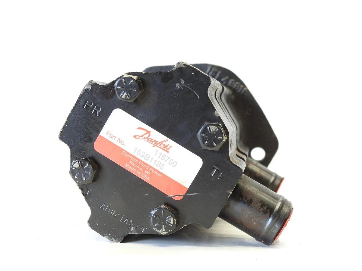 New Oem Danfoss 163B1185  116700 Jacobsen 4 Section Hydraulic Pump Splined Shaft