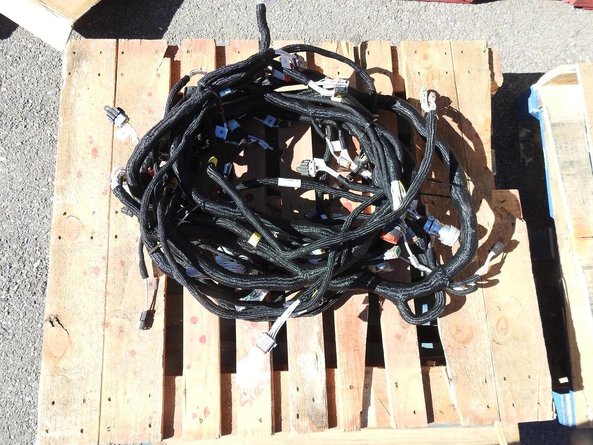 New Genuine HUGE WIRING HARNESS 19207-12688799  12688799  7PJN2