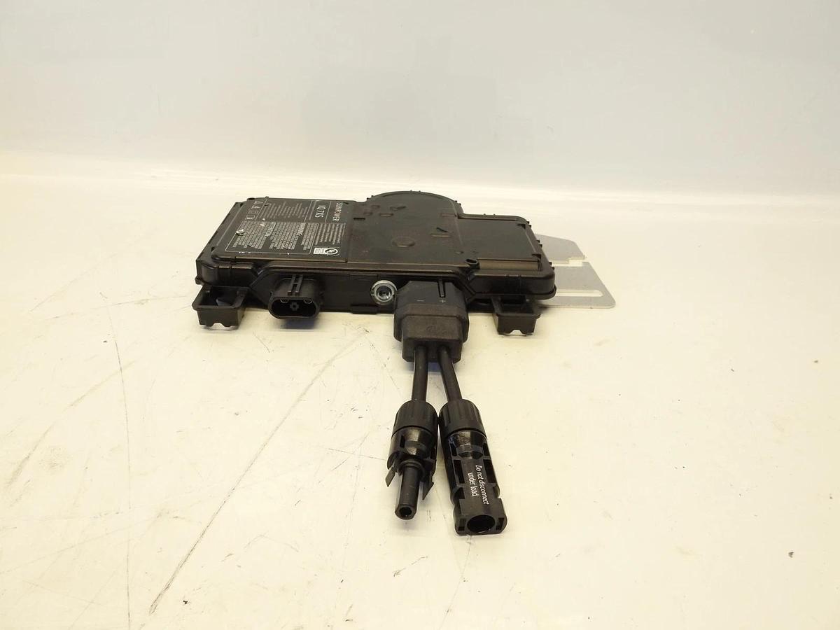 New Enphase, Sunpower IQ 7XS Microinverter with Aluminum Mount and DC connector