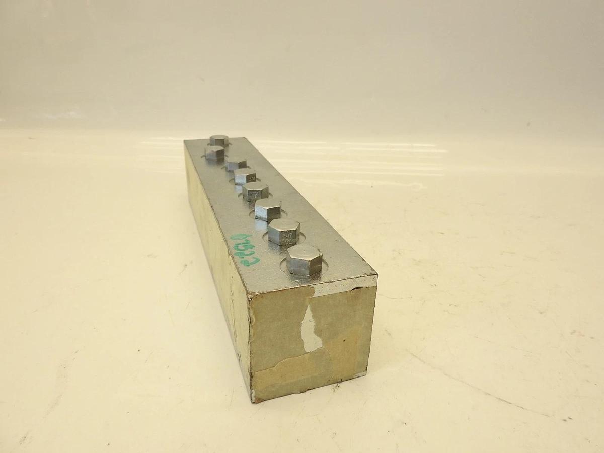JLG Part 7302111 - MANIFOLD ASSY, JUNCTION - OEM