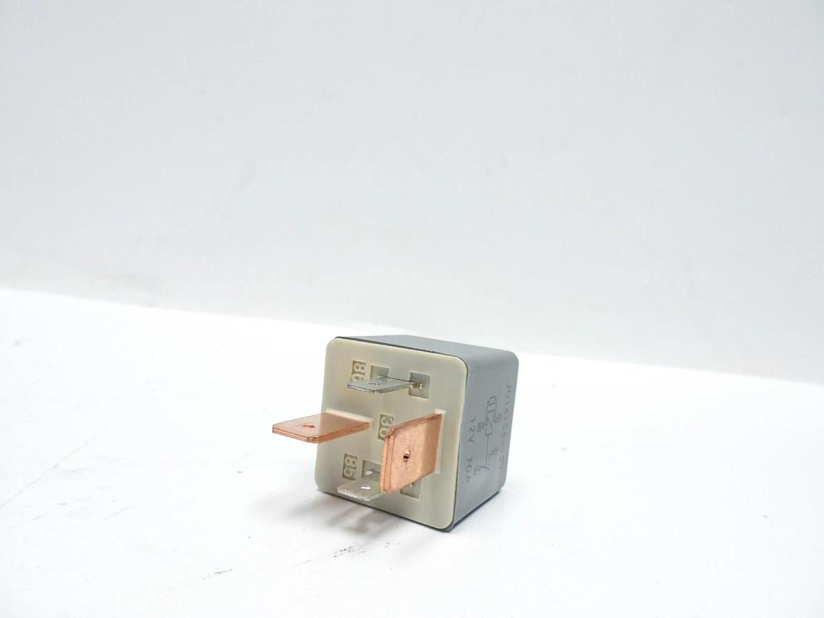 Ford Expedition 2003 -2011 A/C Compressor Clutch Relay Connector
